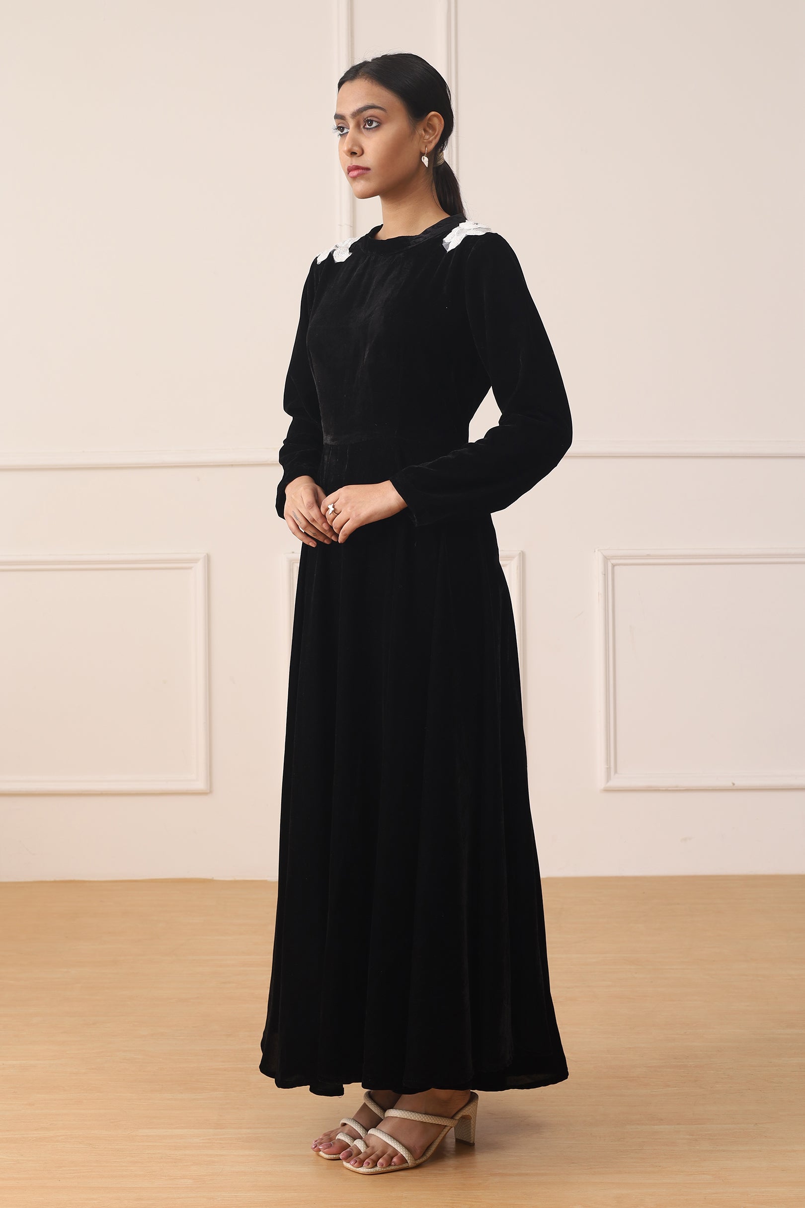 MIDNIGHT ECLIPSE VELVET GOWN