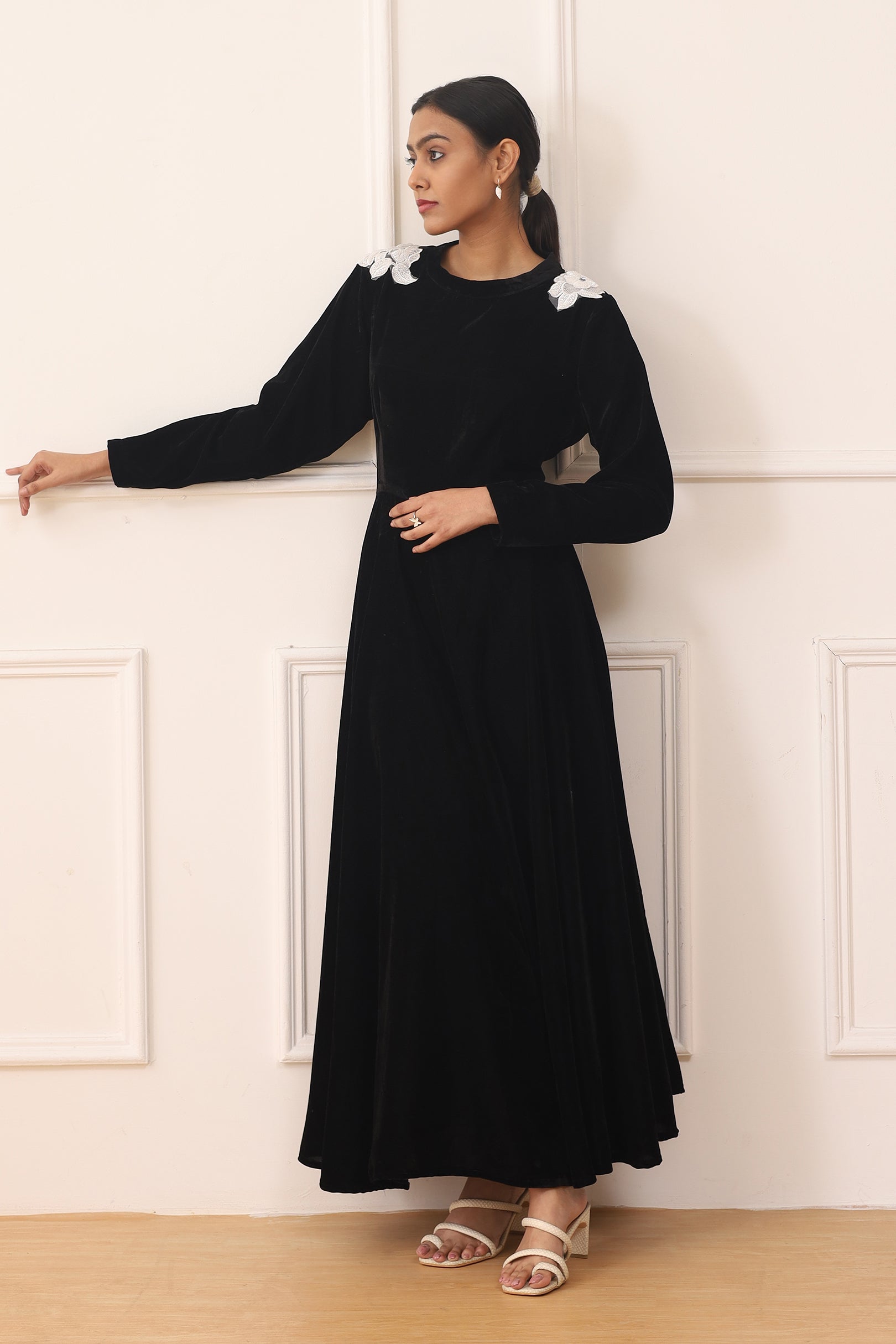 MIDNIGHT ECLIPSE VELVET GOWN