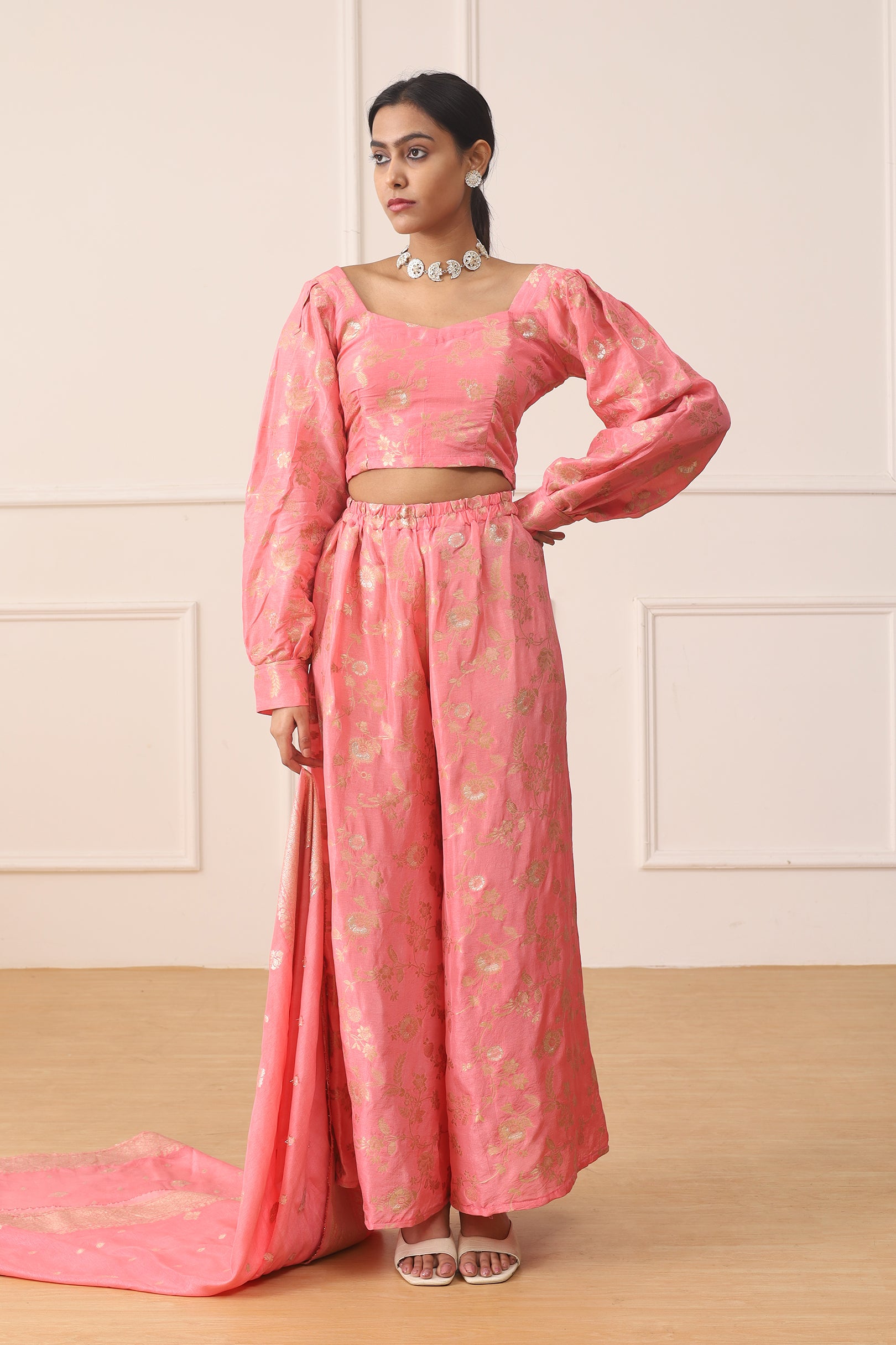 PINK PETAL DOLA JACQUARD SET