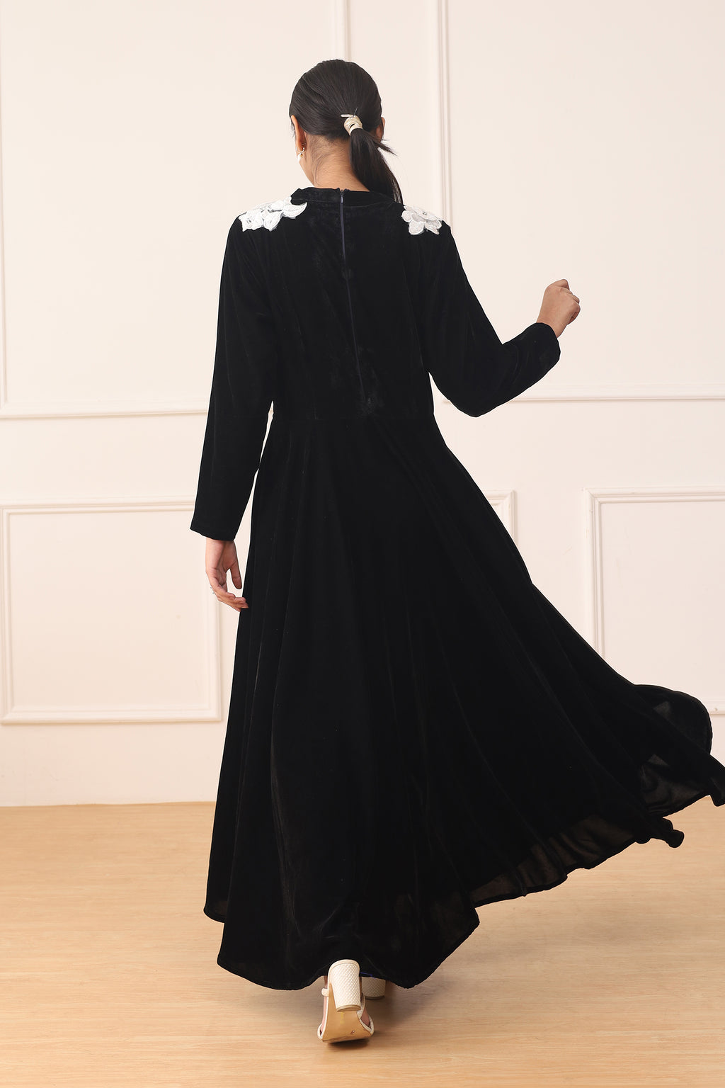 MIDNIGHT ECLIPSE VELVET GOWN