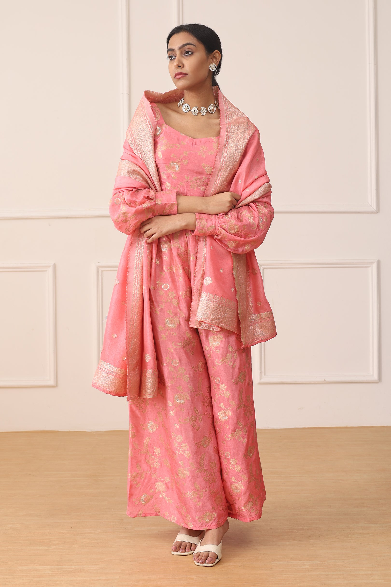 PINK PETAL DOLA JACQUARD SET