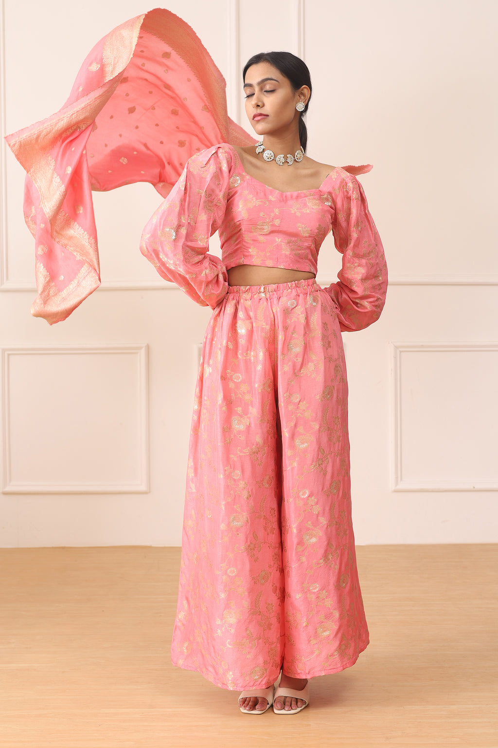 PINK PETAL DOLA JACQUARD SET