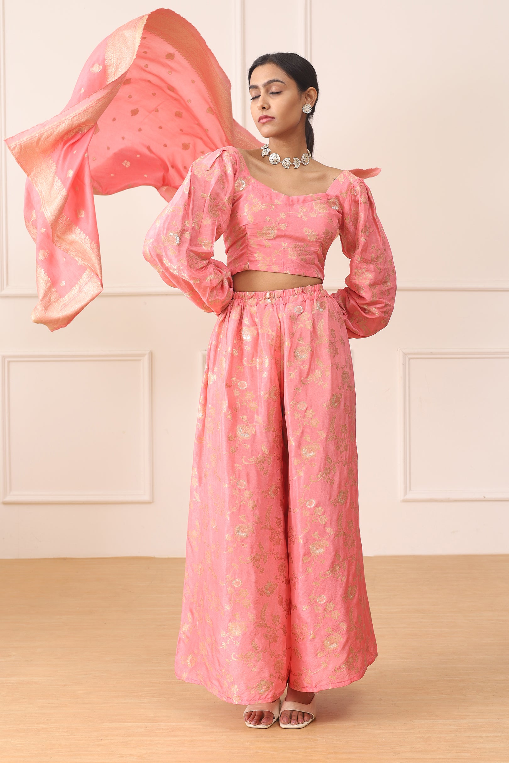 PINK PETAL DOLA JACQUARD SET